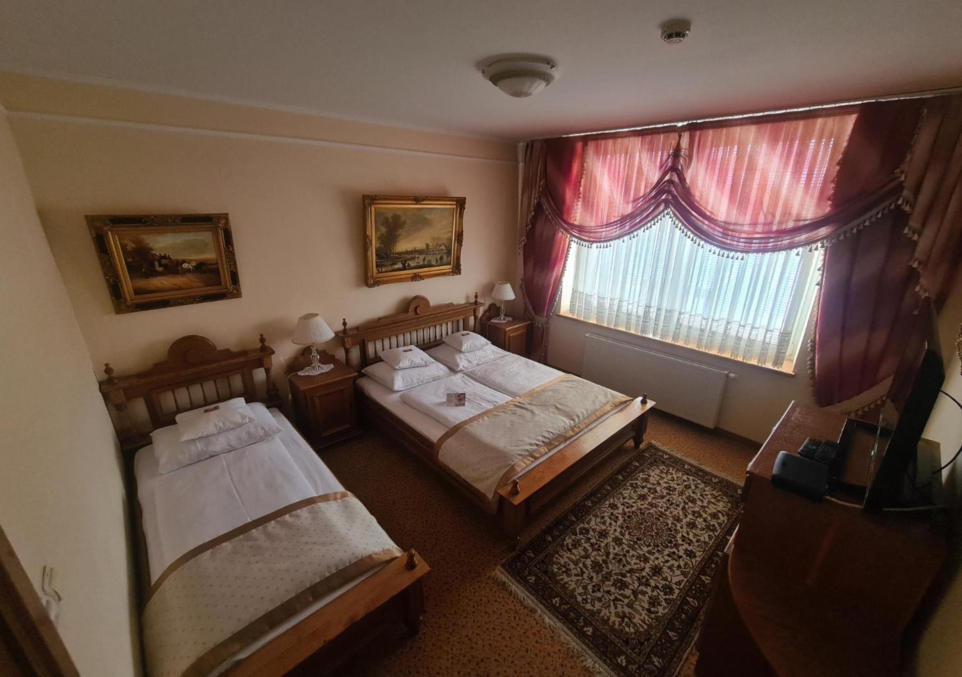 Hotel Grande ツェリェ エクステリア 写真