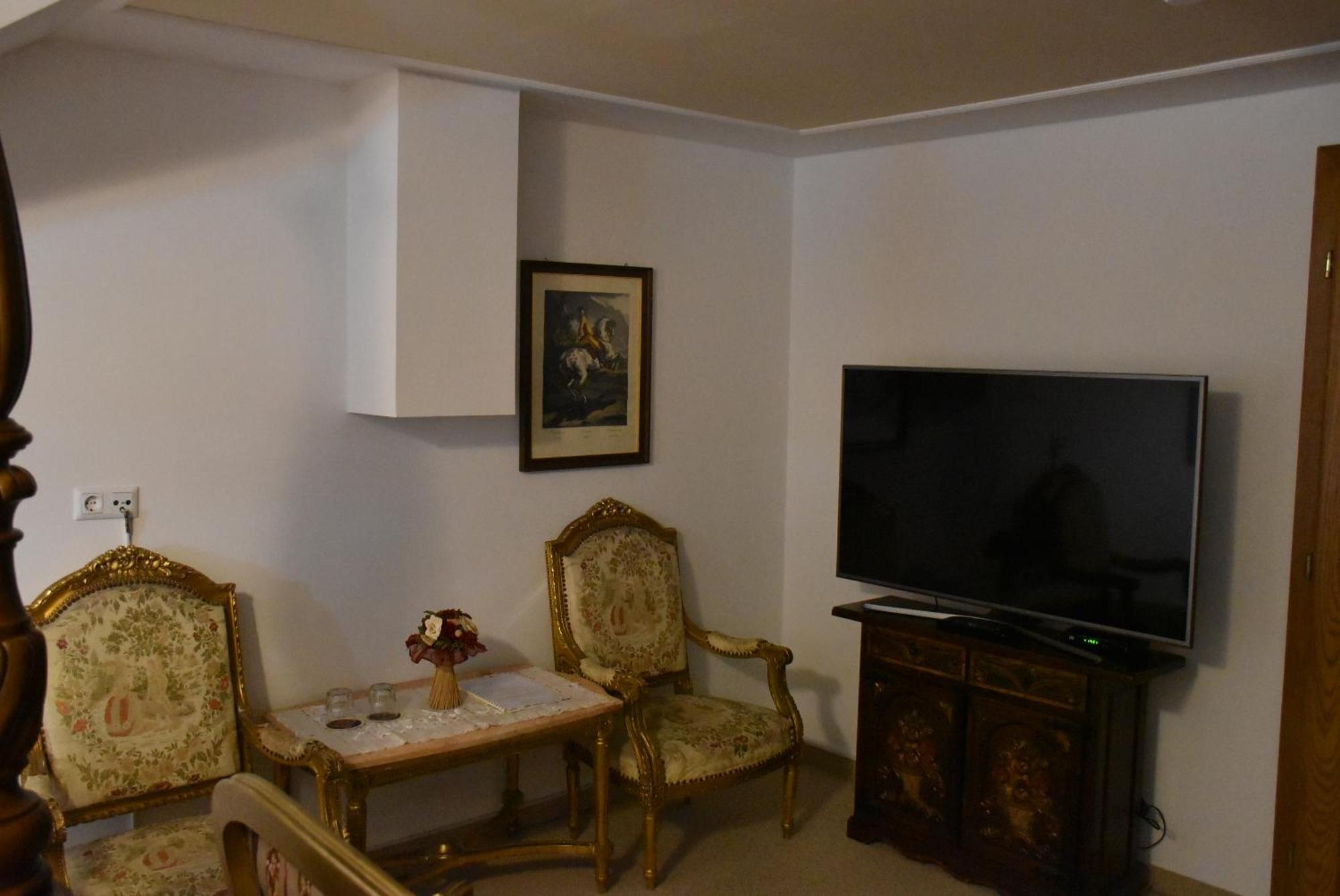 Hotel Grande ツェリェ 部屋 写真
