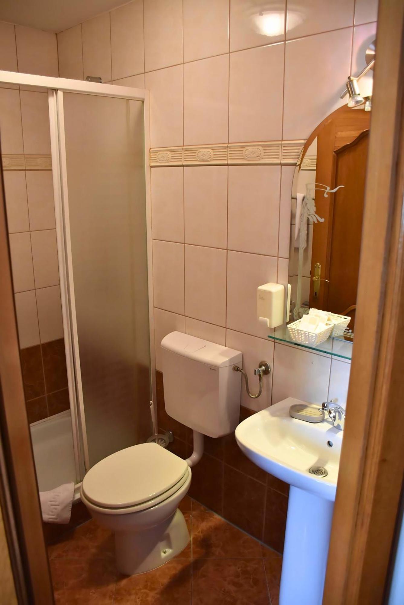 Hotel Grande ツェリェ 部屋 写真