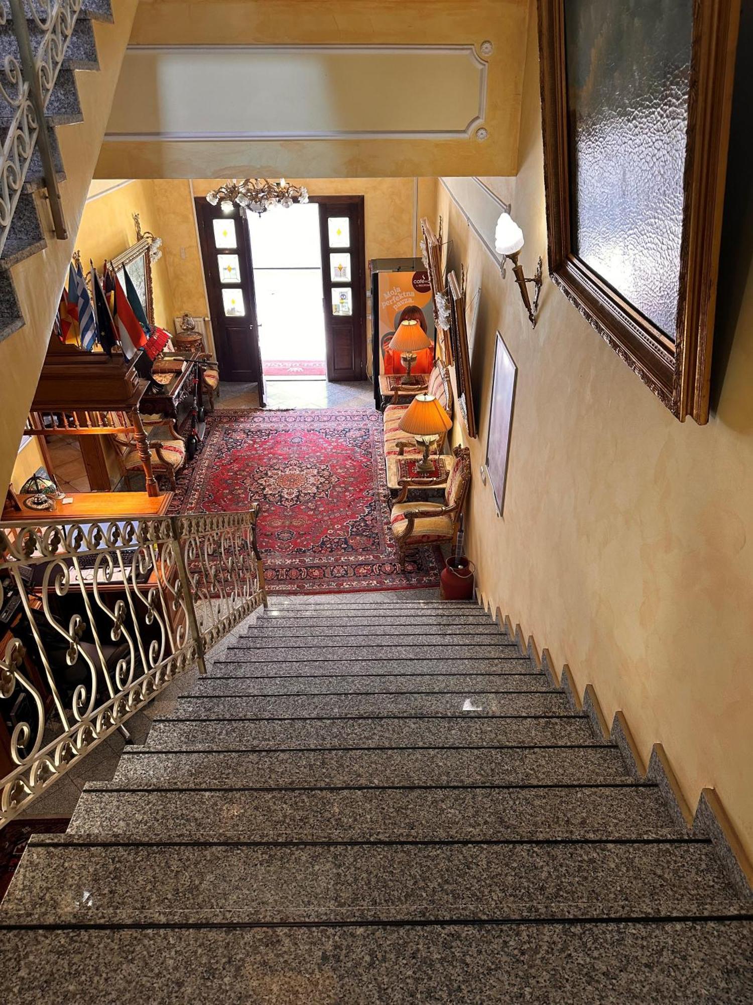 Hotel Grande ツェリェ エクステリア 写真