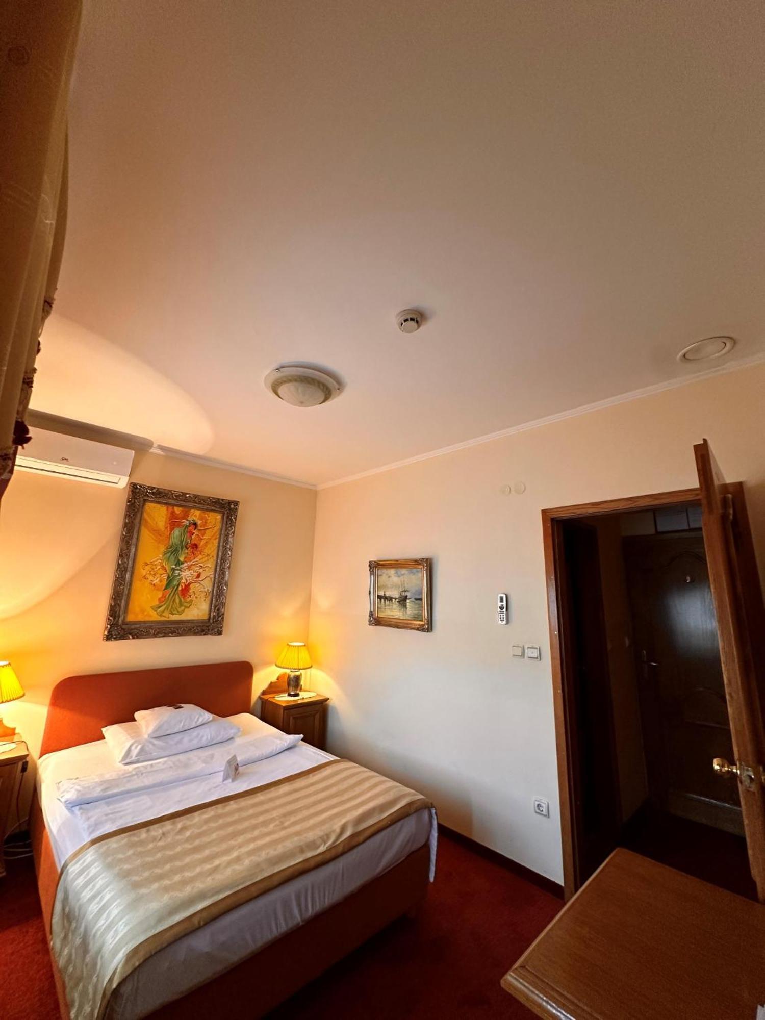 Hotel Grande ツェリェ エクステリア 写真